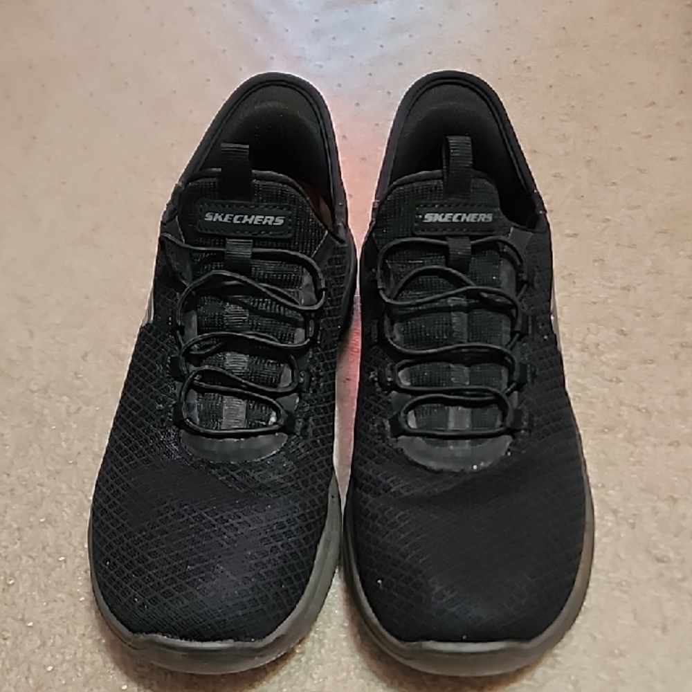 Skechers Women's Slip-ins Black Sneakers Slip Resistant Size 7W